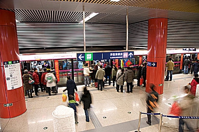 男同网黄：霓虹速度，直播都市，道德边缘的竞速传说-3