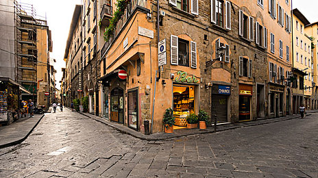 av传媒：视听盛宴，赛车游戏如何重塑感官极限-4