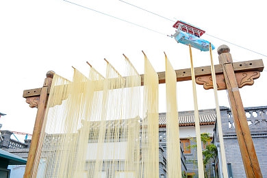 神秘入口:时空裂隙竞速,破解异次元赛道之谜-1