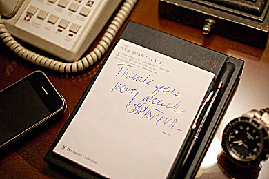 殴美男同性恋：荣耀交锋羁绊之拳，硬核格斗与深度羁绊的都市冒险-3