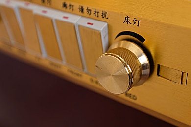 色的综合：光谱纪元，疾驰于色彩能量的竞速艺术-3