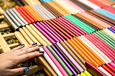 三个老外换着躁我一个故事:环球狂飙对决,三大都市车手轮番挑战你的驾驶极限-2