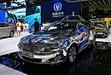 100种晚上禁用：霓虹城夜幕下的狂飙赌局，规则边缘的速度艺术-4