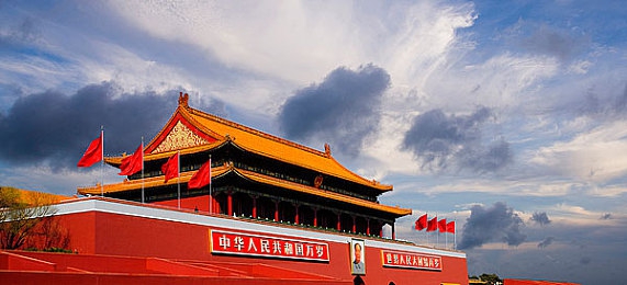 黄色app软件下载大全免费2023：2023免费赛车游戏巅峰对决，专业攻略助你极速狂飙-4