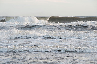 打扑克视频又疼又叫:山路狂飙与德州对决,硬核卡牌驾驶模拟颠覆你的游戏体验-4