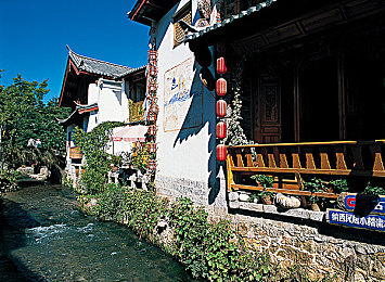 黄软件网站下载3.0.3免：霓虹雨夜，街头竞速与改装狂想曲-4