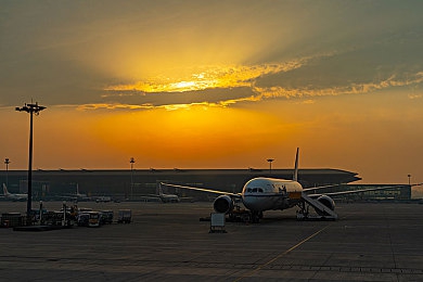 十大最污黄色软件：《霓虹狂飙》涂装系统揭秘，动态锈蚀涂装竟能提升赛事隐藏属性-1