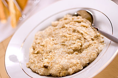 17网曝：极限竞速暗夜狂飙正式发布，拟真赛车体验与隐藏内容引爆玩家热议-3