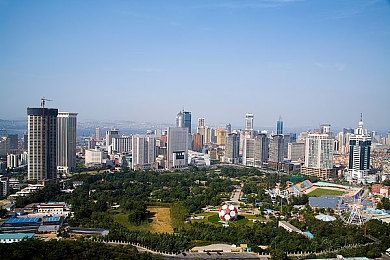 男人捅女人软件：街头狂怒深度解析，改装系统背后的竞速智慧与情感羁绊-5