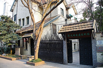 男人挺进雌性宠物交:驾驭机械巨兽,开启废土驯服与共生的终极冒险之旅-2