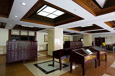 亚洲笫二区:霓虹闪烁雨夜山道,征服东方极限赛道-1