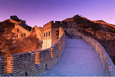 成人a片蜜桃：《蜜桃竞速》传奇赛道终极攻略发布，攻克高难度弯道的三大专业要素揭晓-5