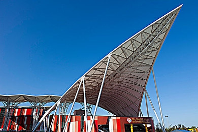 富二代分拣中心官网下载：驾驭顶级超跑，经营你的豪华俱乐部王国-3