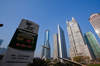 三上悠亚和结城:虚拟偶像竞速新作星光赛道,双星驾驶风格揭秘-3