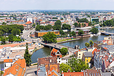 亚洲国产AV电影:极速霓虹,家族荣耀,夜之城邦竞速诗篇-5