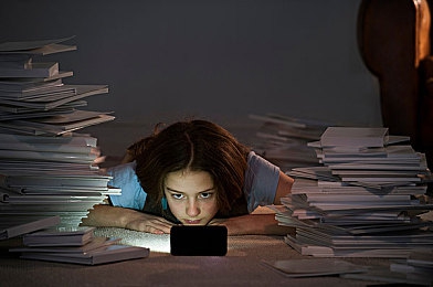 天美麻豆精东：虚拟偶像驾驶竞速游戏，霓虹赛道开启极速梦想-4