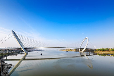 今天我和室友在KTV唱歌的背景故事:旋律铺就的公路,节拍铸成的引擎-4