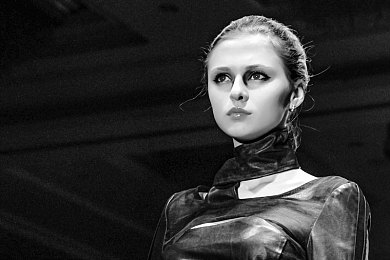 视频乱伦:跨时空家族内斗,极速血脉颠覆传统赛车游戏体验-4