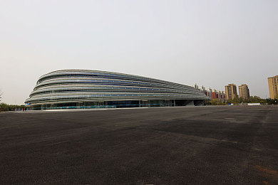 涉黄软件免费：霓虹方向盘下的道德赛道，虚拟都市中的人性竞速-3