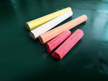 胡挑大战史莱姆:钢铁巨兽咆哮,魔法大陆开启全新冒险征途-4