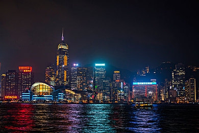 张律渝最惊艳的一集剧情解析：极速心跳，夜幕下的方向盘与人性抉择之旅-5