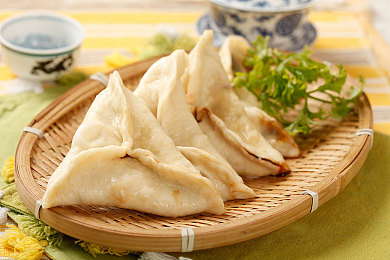 美女没穿衣服的应用：从零打造专属座驾，汽车改装艺术模拟游戏全解析-5