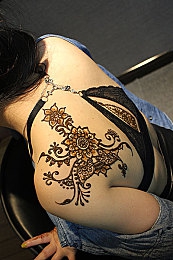 男生女生拨萝卜：田园竞速派对今日上线，双目标积分制开启团队竞技新玩法-5