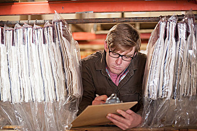 天天色天天干天天射：《极限竞速：地平线》今日深度解析，视觉改装与极速竞技如何重塑开放世界竞速体验-3