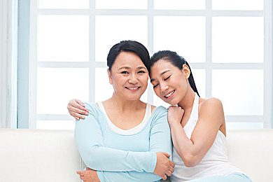 男生跟女生打扑克的疼痛感：心灵对弈，策略裂痕中的成长阵痛-5