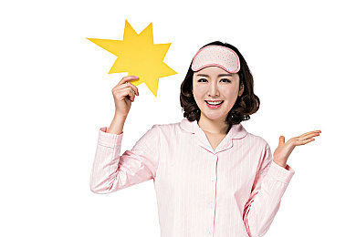 乱视频：霓虹赛道疾驰，多屏信息洪流，未来赛车游戏革新双线操作体验-4