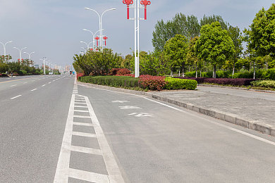 女生把筷子放进屁眼里不能掉的视频：竞速游戏新作今日上线，极致平衡挑战颠覆传统驾驶体验-2