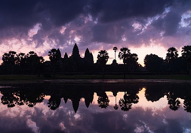 黄色软件Vivo:地下赛车手破解改装限制,街头狂飙挑战执法系统-3