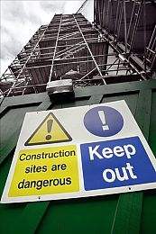 粉色视频苏州晶体：赛博竞速新作明日发售，东方霓虹都市上演数据争夺战-4