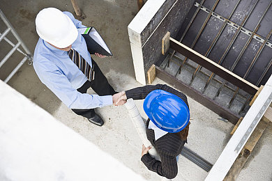 黄色AI：极品飞车最高通缉，警用拦截车的终极逃脱攻略与深度解析-3