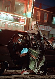 极端 成熟的性别 自由：夜之城化身自定义，打破界限重塑真我之旅-5