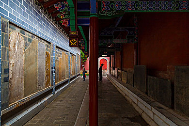 和亲女洗澡时伦了H雯雯：融合古今的竞速权谋大作王朝竞速今日上线，双线玩法引爆热议-2