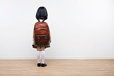 羞辱榨精地狱-ThePorn:硬核赛车新作发售,高难度惩罚机制引发玩家热议-4