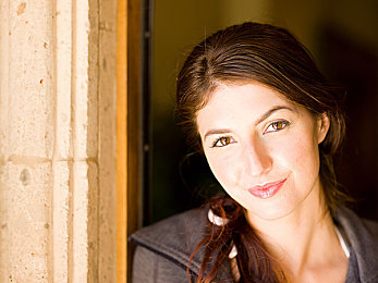 热心的朝阳群众51cgfun最新版亮点介绍：极速穿梭，暗夜追踪，都市协防者的疾驰使命