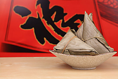 黄色303：极速霓虹新赛季，量子超跑引爆赛博竞速革命-5