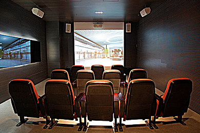 王者荣耀女角色全身没有小爱心：战甲红颜，无饰之锋破阵而来-5