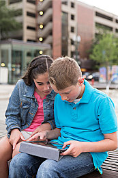 白丝老师：极速学院，虚拟驾驶导师与硬核模拟的完美融合-4